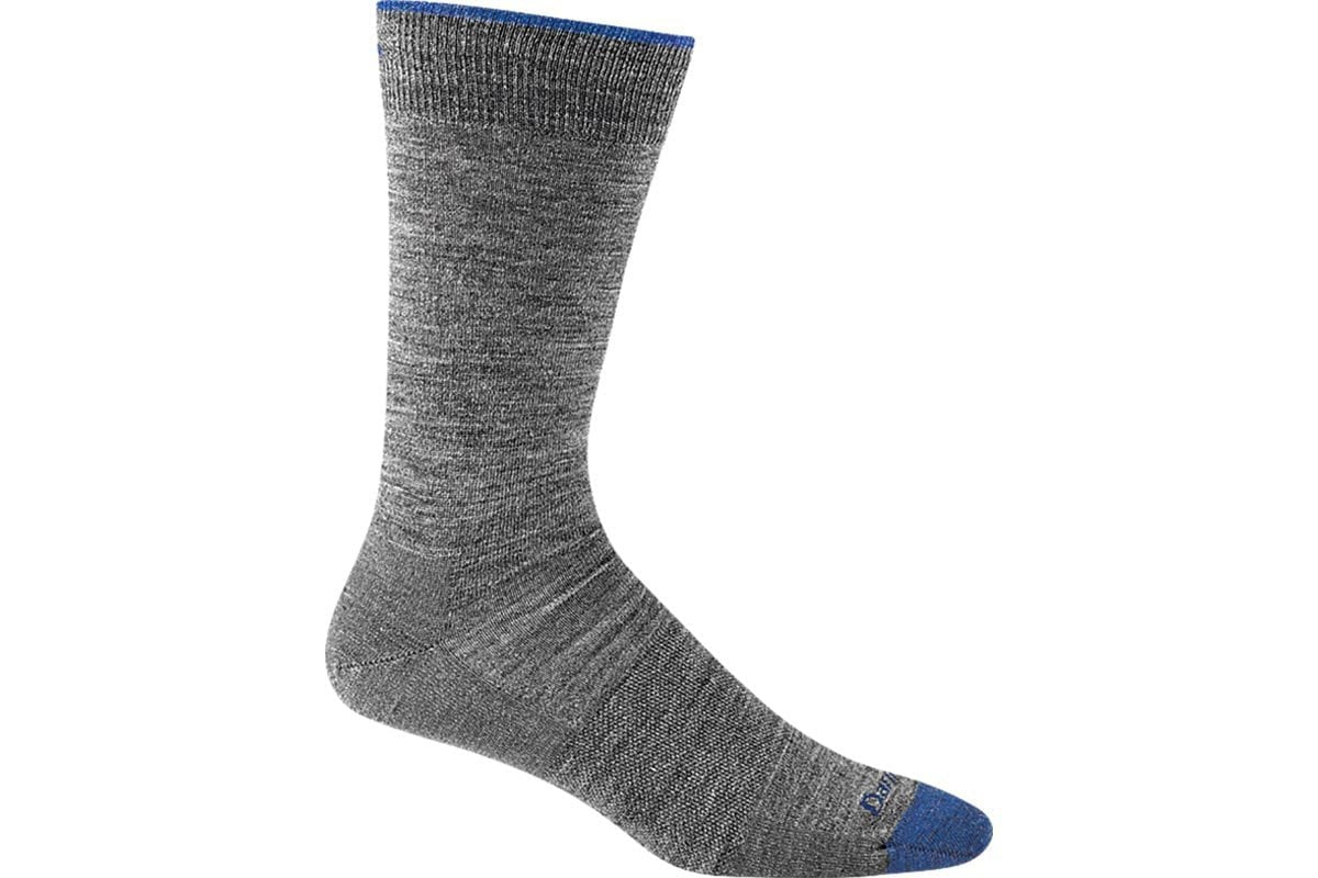 https://www.2bigfeet.com/cdn/shop/products/darn-tough-solid-crew-sock-6032-gray_1600x.jpg?v=1701194248